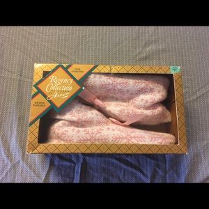 Hanes slippers size large 8-9